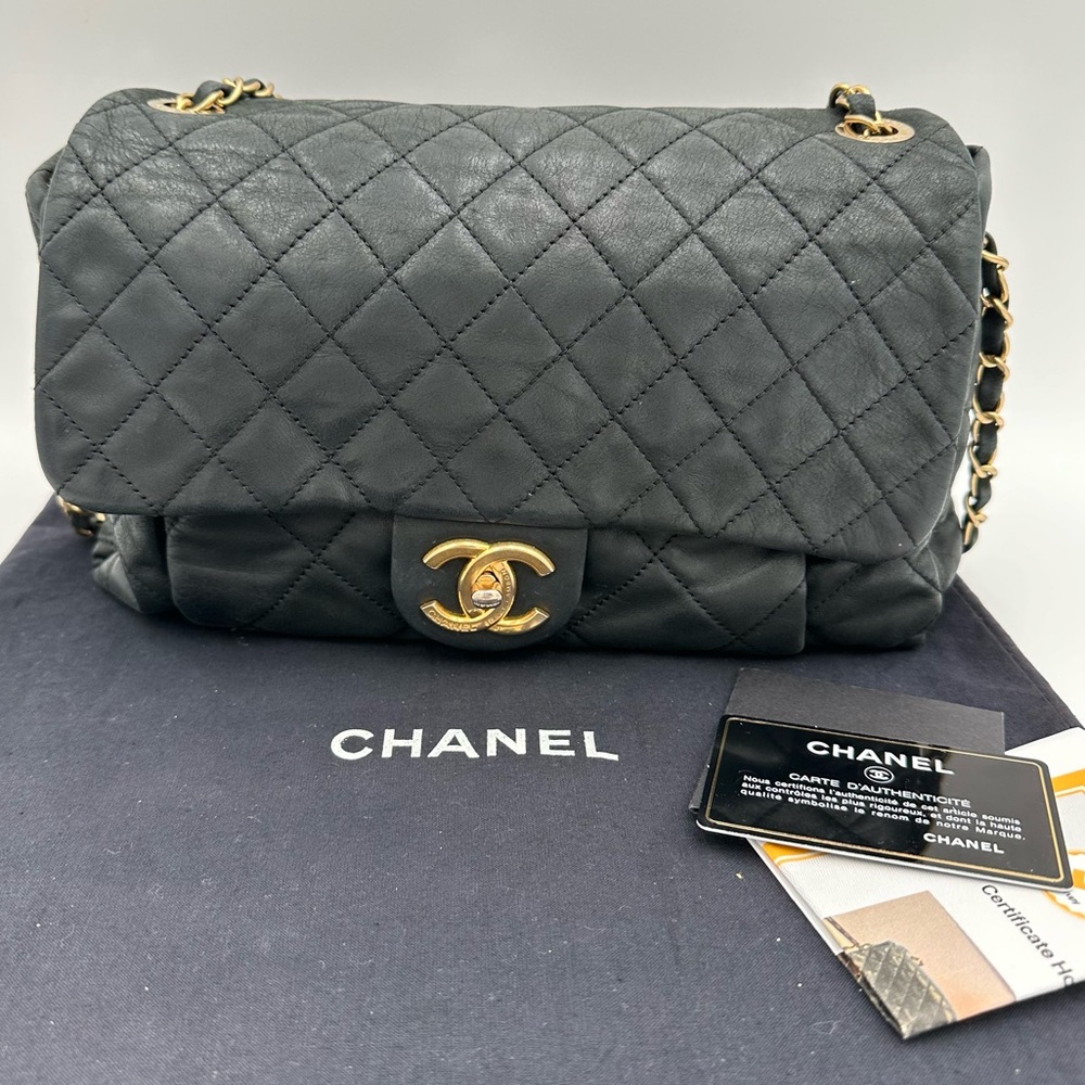 Chanel Lambskin Leather Bag - Picture 3 of 13